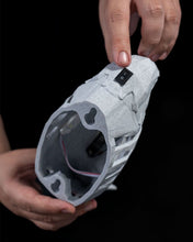 Cargar imagen en el visor de la galería, Lámpara de pared - Águila